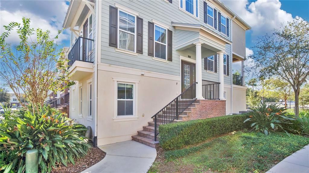 For Rent: $2,900 (3 beds, 3 baths, 2018 Square Feet)