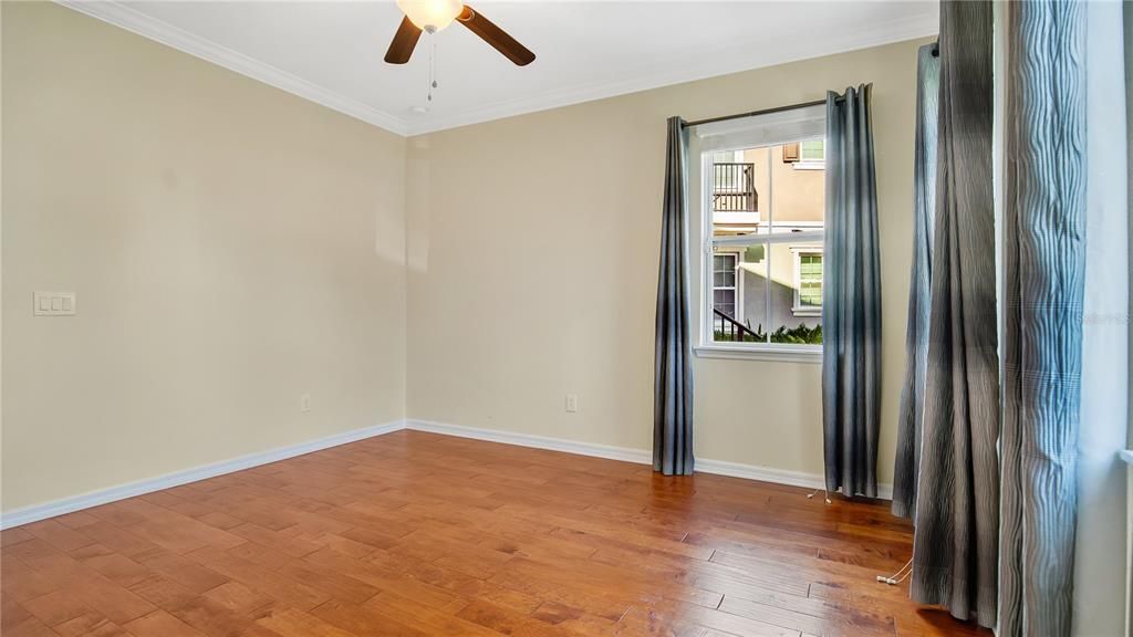 For Rent: $2,900 (3 beds, 3 baths, 2018 Square Feet)
