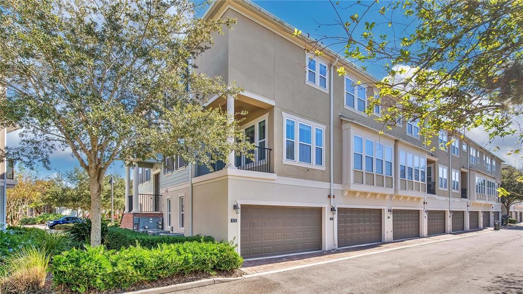 For Rent: $2,900 (3 beds, 3 baths, 2018 Square Feet)