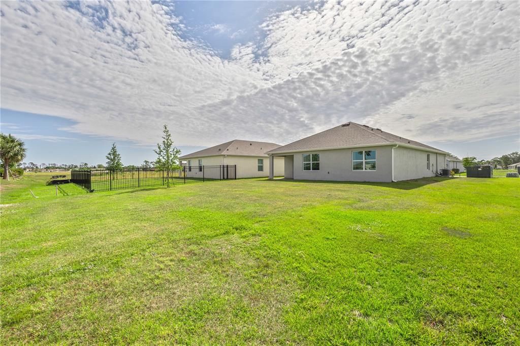 For Sale: $339,000 (4 beds, 2 baths, 1822 Square Feet)