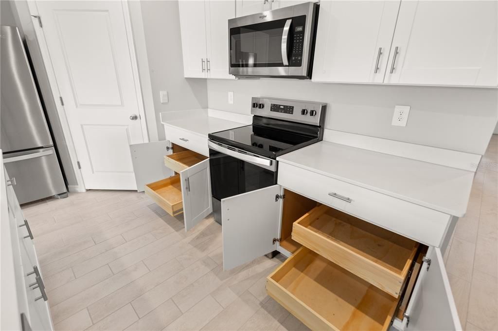 For Sale: $339,000 (4 beds, 2 baths, 1822 Square Feet)