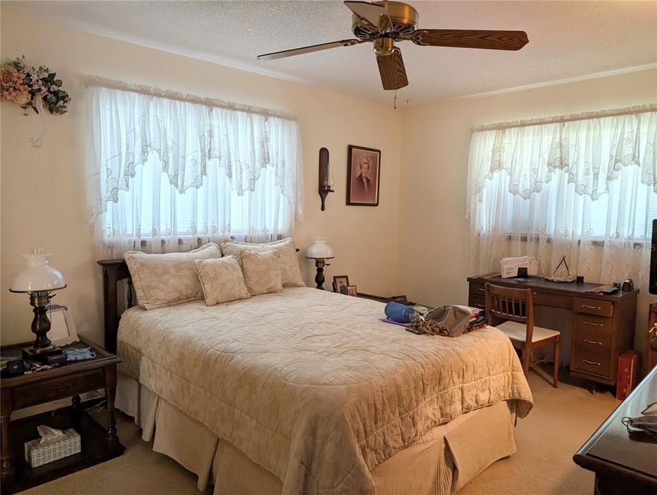 For Sale: $189,900 (2 beds, 2 baths, 1412 Square Feet)