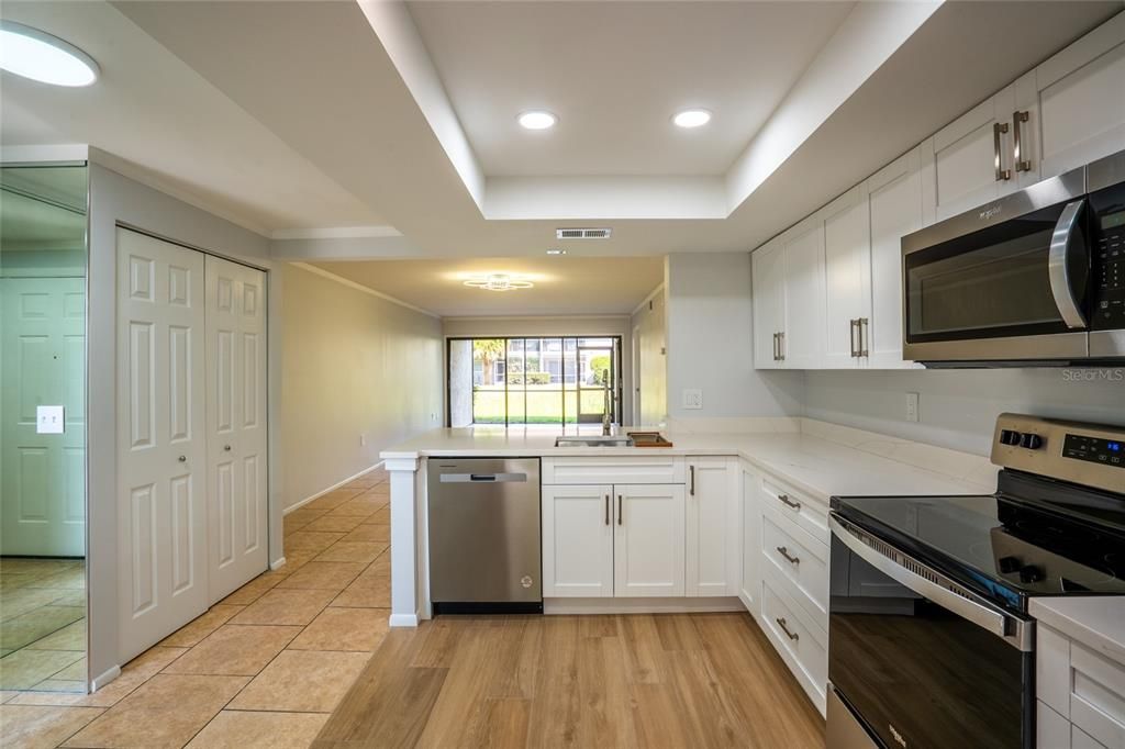 For Rent: $1,850 (2 beds, 2 baths, 1125 Square Feet)