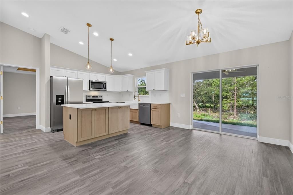 For Sale: $299,900 (3 beds, 2 baths, 1454 Square Feet)