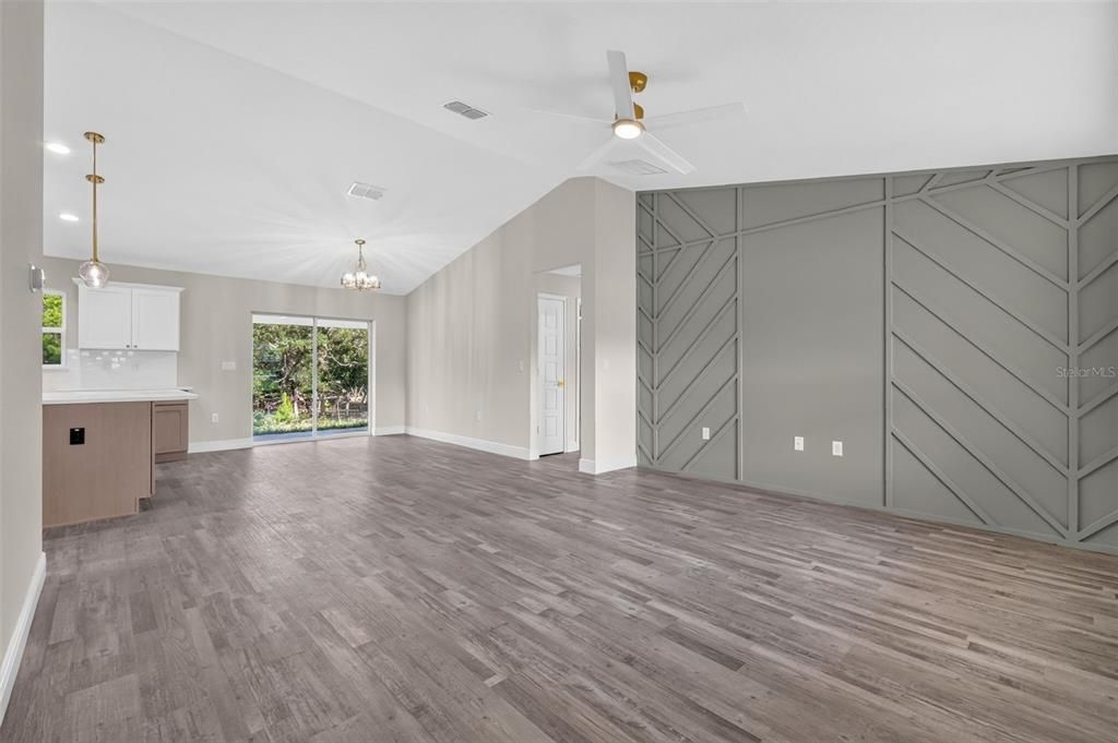 For Sale: $299,900 (3 beds, 2 baths, 1454 Square Feet)