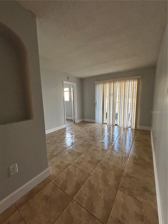 For Rent: $1,150 (1 beds, 1 baths, 462 Square Feet)