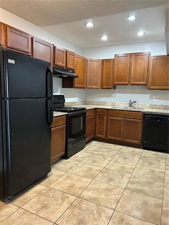 For Rent: $1,150 (1 beds, 1 baths, 462 Square Feet)