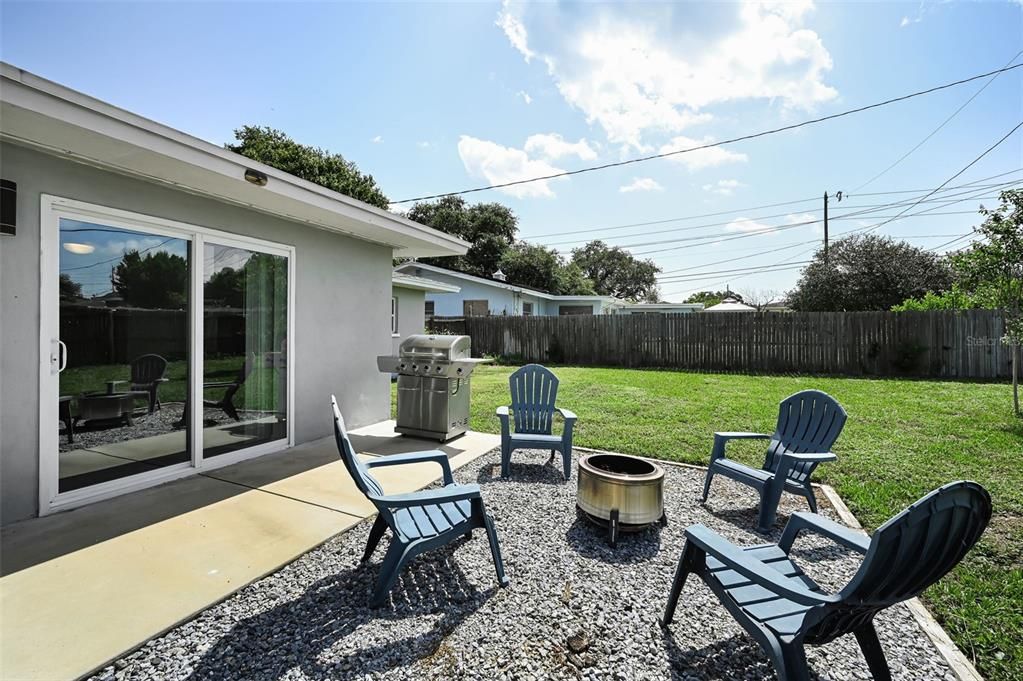 Active With Contract: $369,500 (2 beds, 2 baths, 1245 Square Feet)
