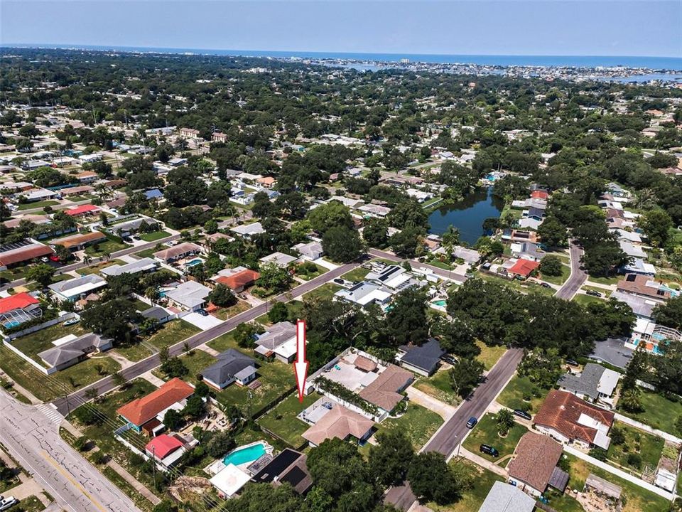 Active With Contract: $369,500 (2 beds, 2 baths, 1245 Square Feet)