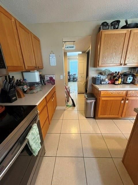En Venta: $346,000 (4 camas, 2 baños, 2380 Pies cuadrados)