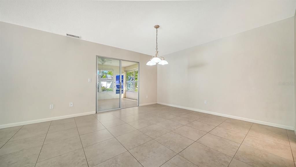 For Sale: $169,000 (2 beds, 2 baths, 1332 Square Feet)