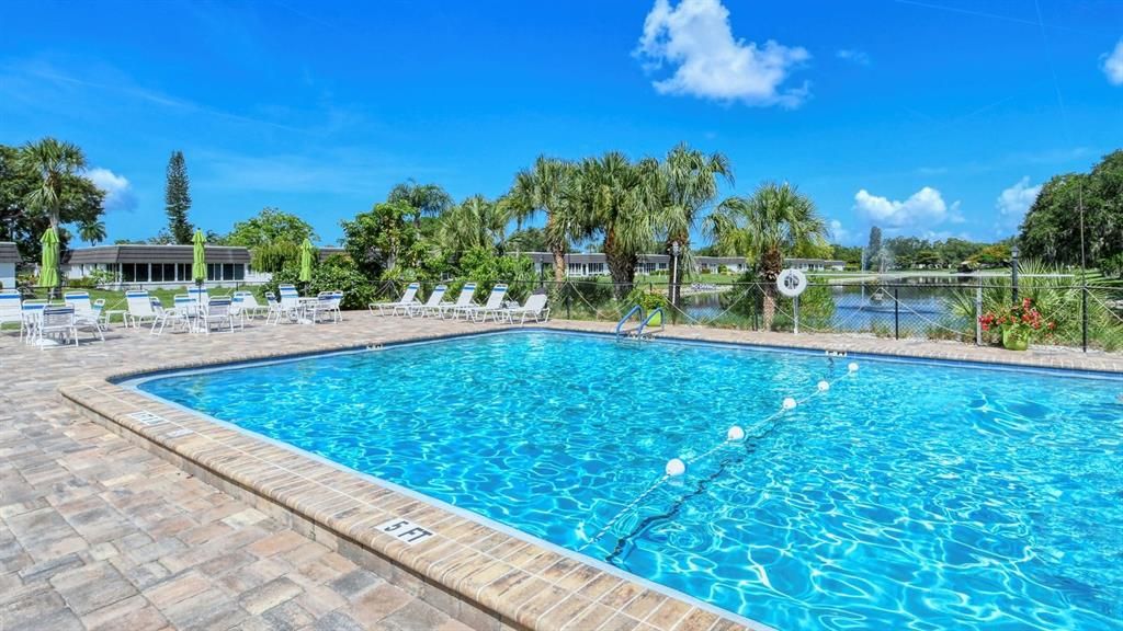For Sale: $169,000 (2 beds, 2 baths, 1332 Square Feet)
