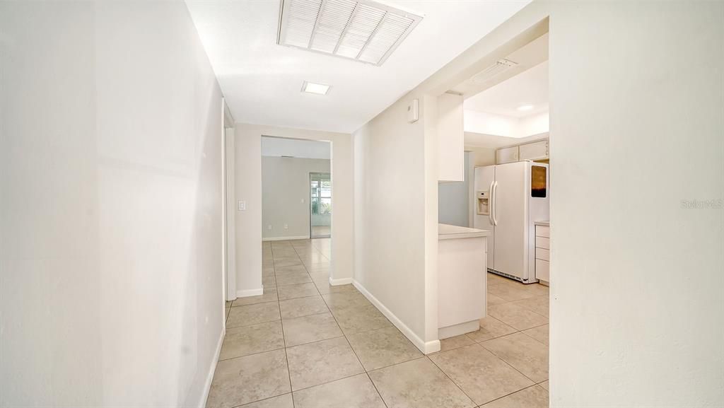 For Sale: $169,000 (2 beds, 2 baths, 1332 Square Feet)