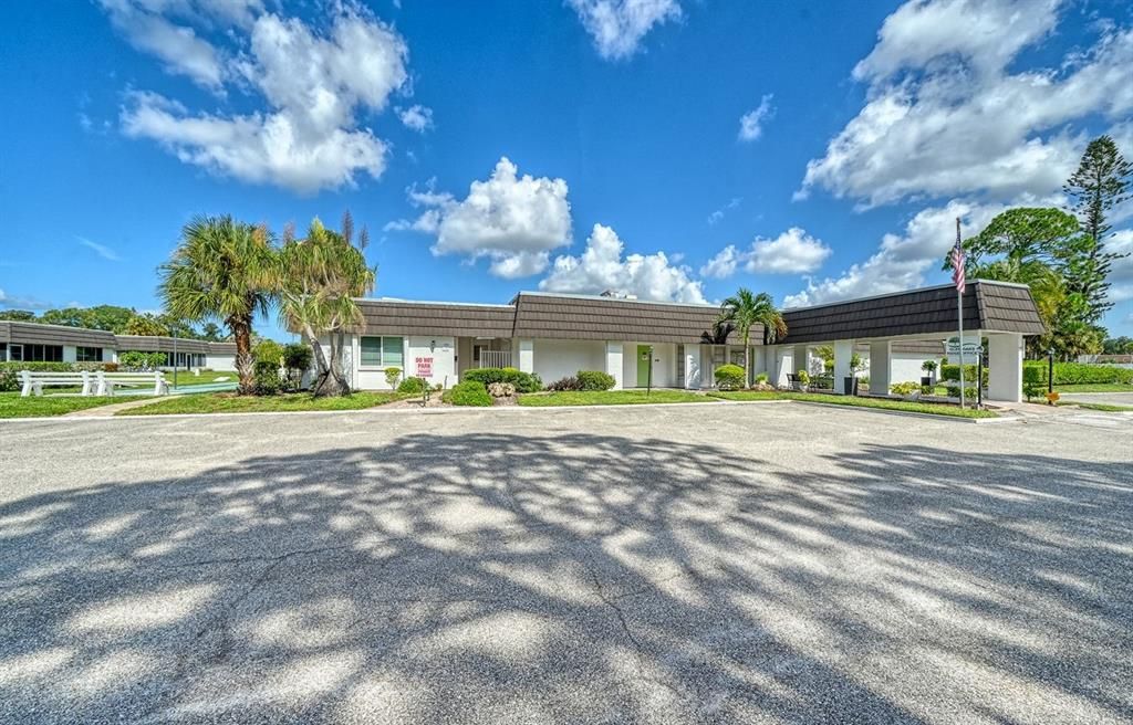 For Sale: $169,000 (2 beds, 2 baths, 1332 Square Feet)