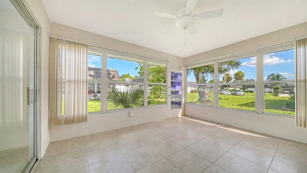 For Sale: $169,000 (2 beds, 2 baths, 1332 Square Feet)