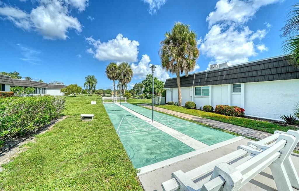 For Sale: $169,000 (2 beds, 2 baths, 1332 Square Feet)