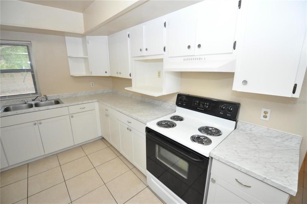 For Rent: $1,550 (3 beds, 1 baths, 1224 Square Feet)