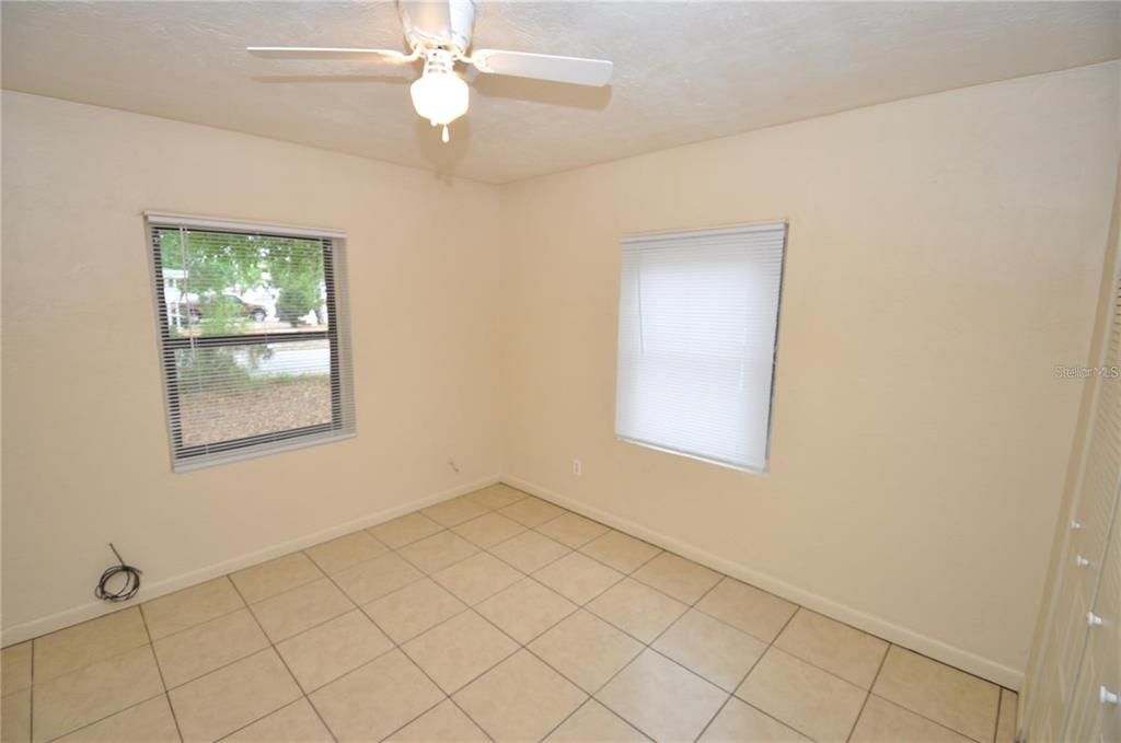 For Rent: $1,550 (3 beds, 1 baths, 1224 Square Feet)