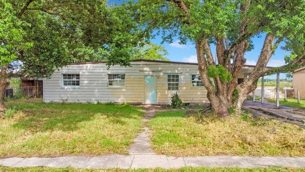 На продажу: $259,900 (3 спален, 1 ванн, 1001 Квадратных фут)