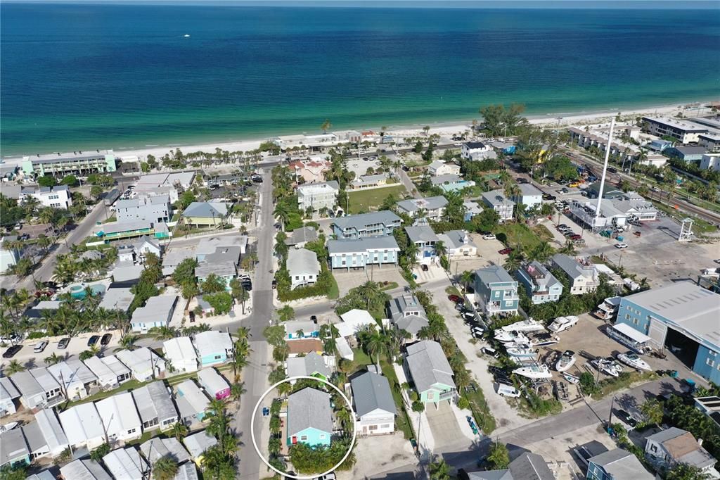 For Sale: $429,000 (1 beds, 1 baths, 520 Square Feet)