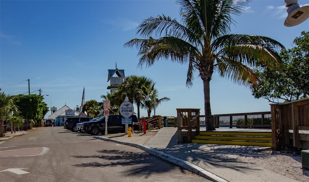 For Sale: $429,000 (1 beds, 1 baths, 520 Square Feet)