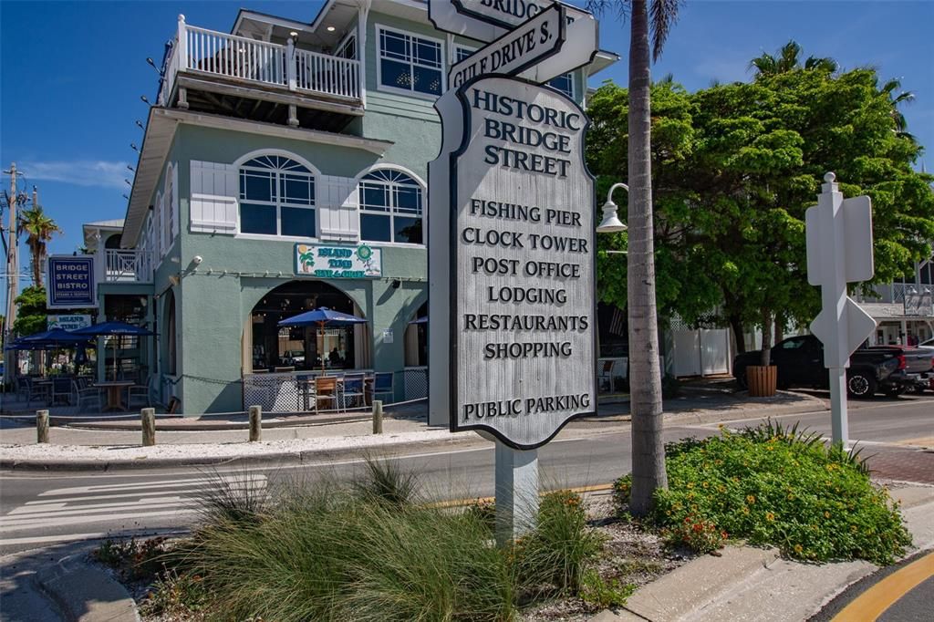 For Sale: $429,000 (1 beds, 1 baths, 520 Square Feet)