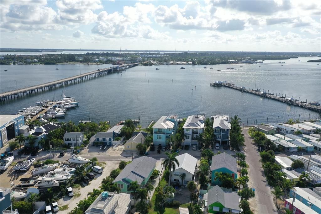 For Sale: $429,000 (1 beds, 1 baths, 520 Square Feet)