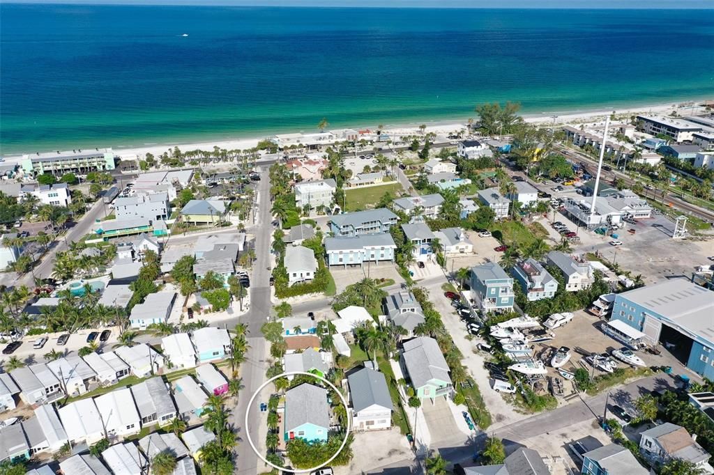For Sale: $429,000 (1 beds, 1 baths, 520 Square Feet)