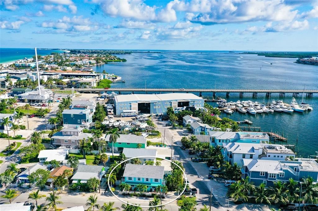 For Sale: $429,000 (1 beds, 1 baths, 520 Square Feet)