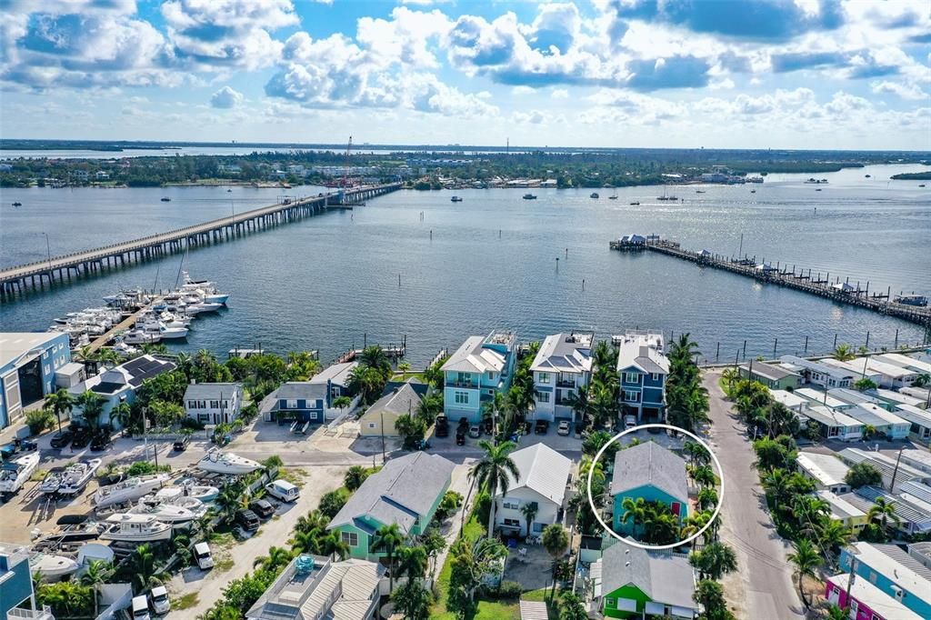 For Sale: $429,000 (1 beds, 1 baths, 520 Square Feet)