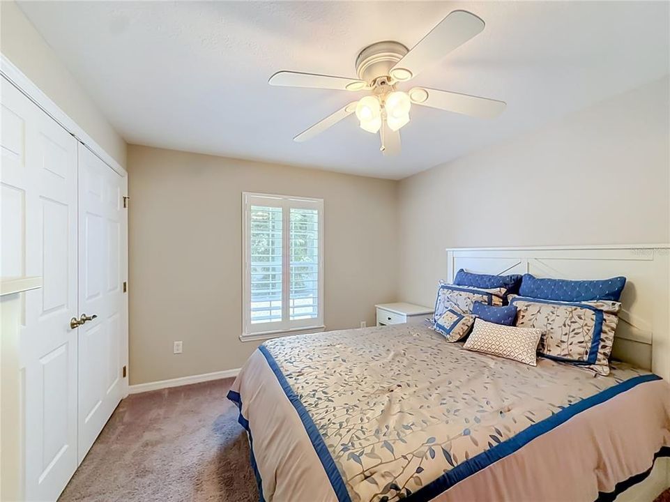 For Sale: $299,500 (3 beds, 2 baths, 1612 Square Feet)
