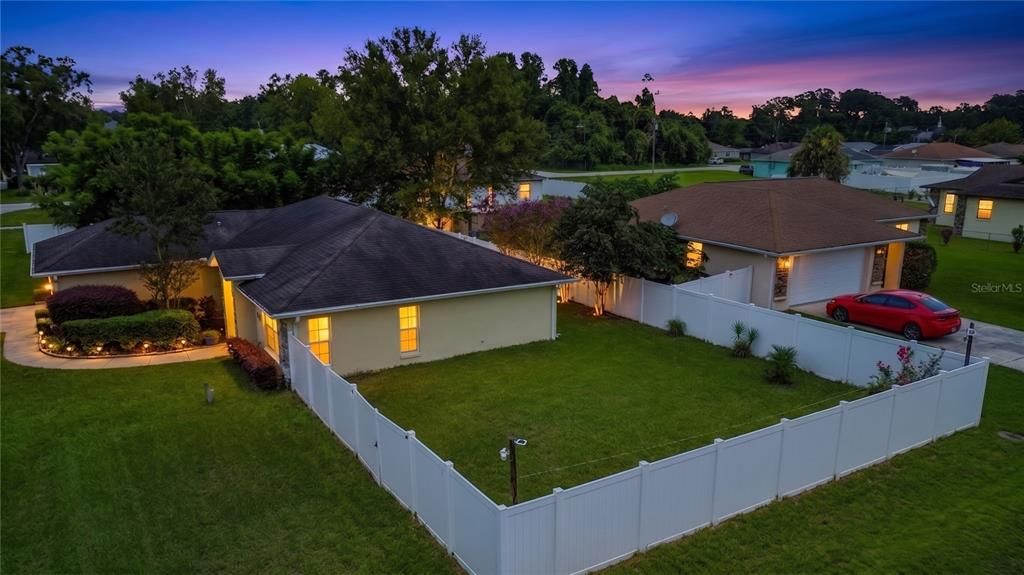 For Sale: $299,500 (3 beds, 2 baths, 1612 Square Feet)