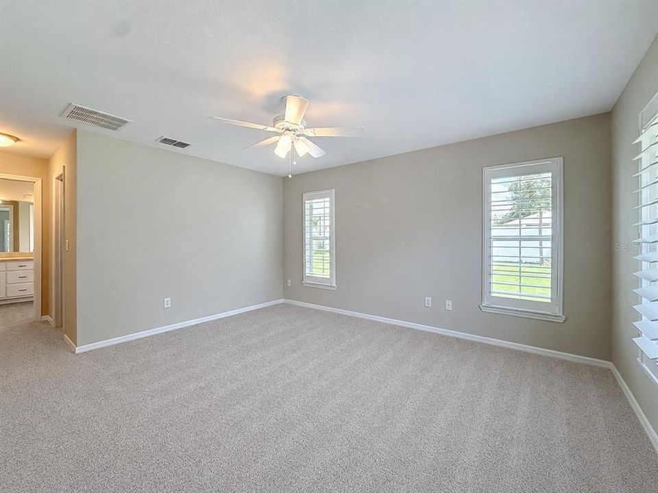 For Sale: $299,500 (3 beds, 2 baths, 1612 Square Feet)