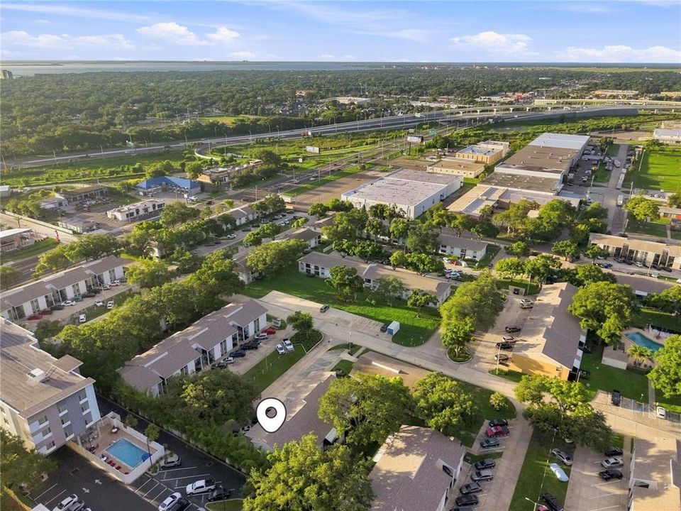 На продажу: $179,000 (2 спален, 2 ванн, 1010 Квадратных фут)