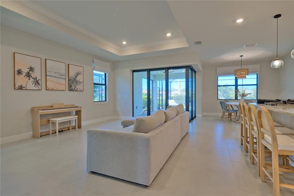 For Sale: $650,000 (3 beds, 2 baths, 2084 Square Feet)