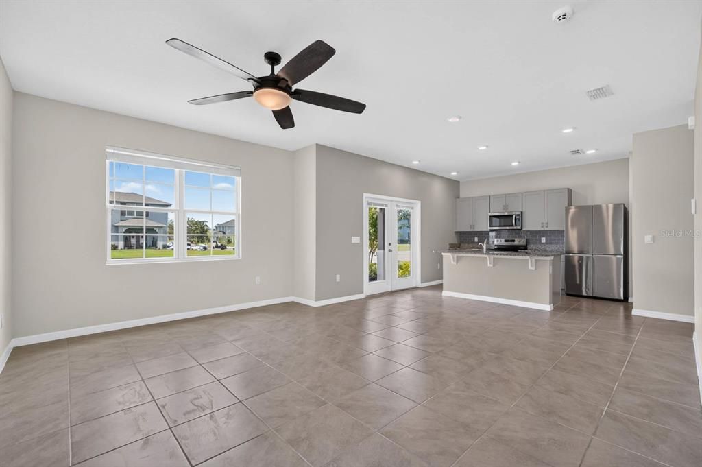 For Sale: $303,900 (3 beds, 2 baths, 1614 Square Feet)