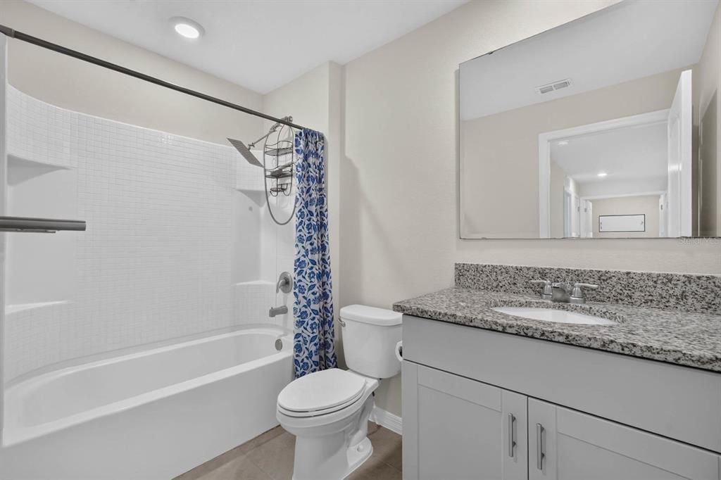 For Sale: $303,900 (3 beds, 2 baths, 1614 Square Feet)