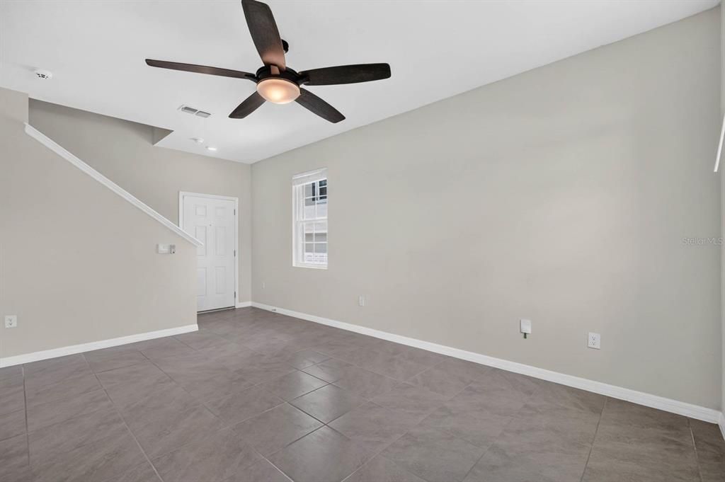 For Sale: $303,900 (3 beds, 2 baths, 1614 Square Feet)