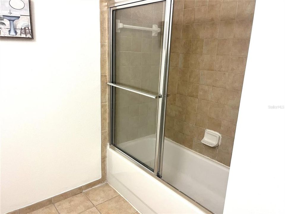 В аренду: $1,900 (3 спален, 2 ванн, 1269 Квадратных фут)