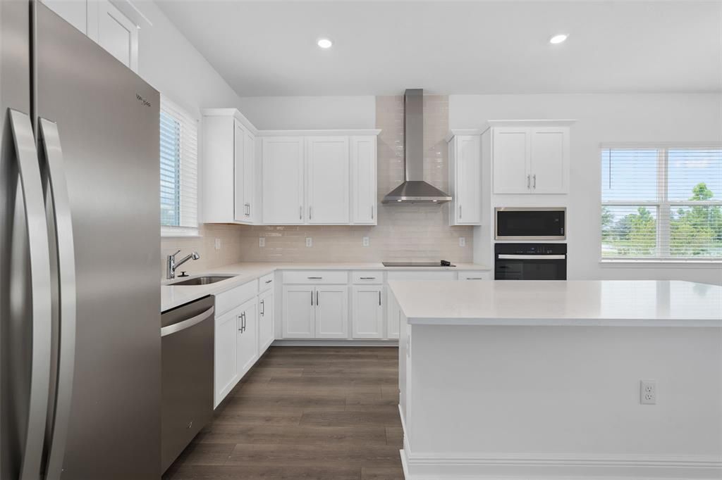 For Rent: $2,350 (3 beds, 2 baths, 1767 Square Feet)