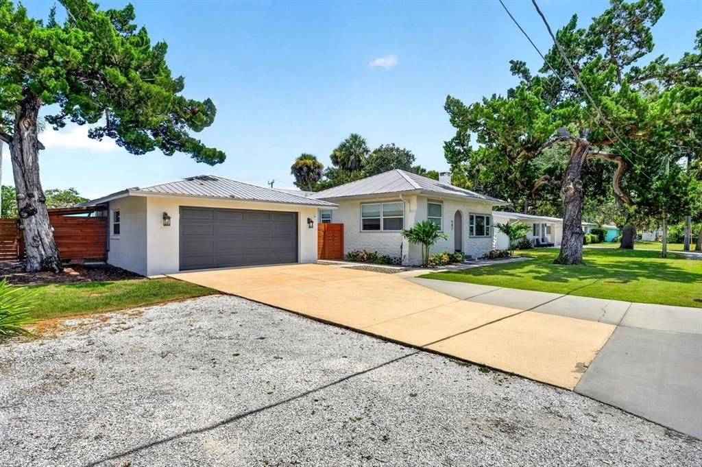 En Venta: $1,250,000 (3 camas, 3 baños, 1943 Pies cuadrados)