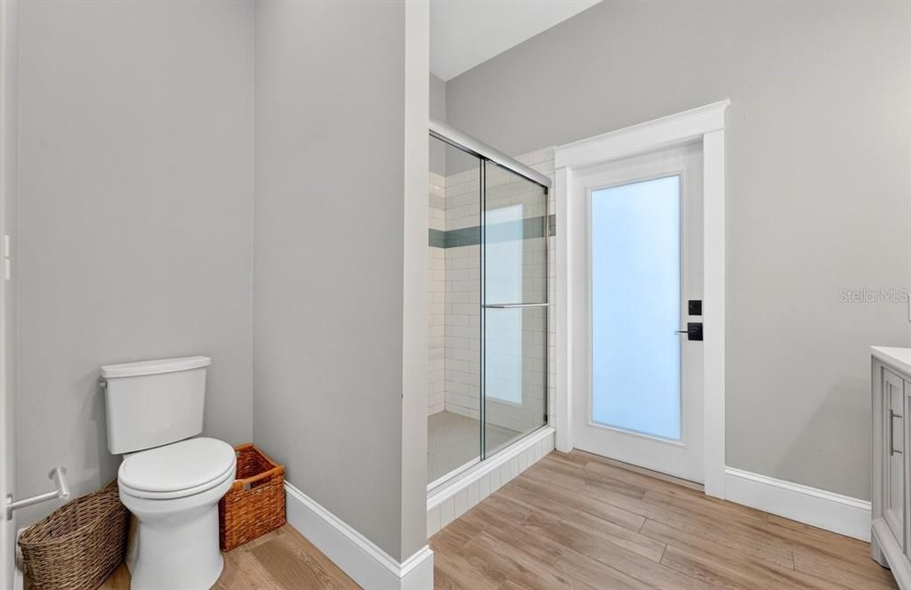 En Venta: $1,250,000 (3 camas, 3 baños, 1943 Pies cuadrados)