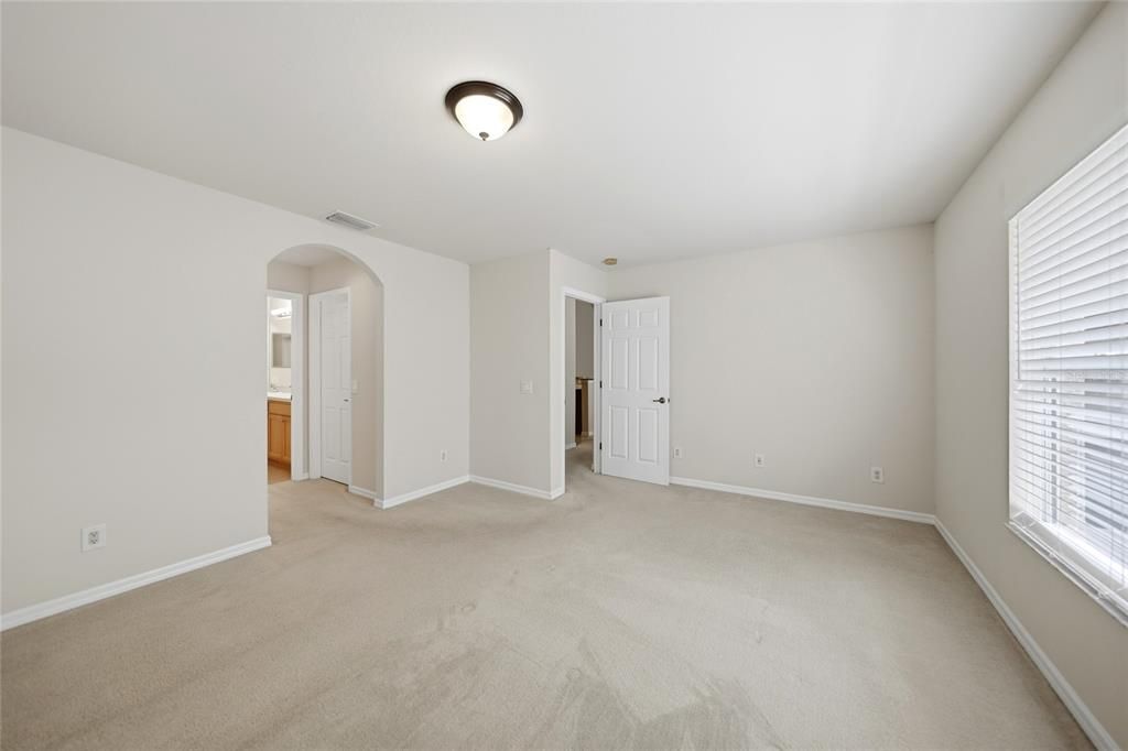 For Sale: $250,000 (3 beds, 2 baths, 1882 Square Feet)