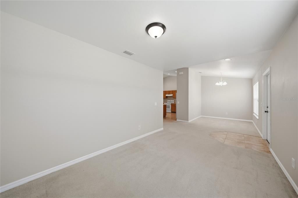 For Sale: $250,000 (3 beds, 2 baths, 1882 Square Feet)