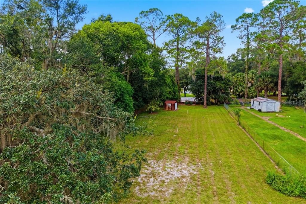 For Sale: $329,900 (2 beds, 1 baths, 1210 Square Feet)