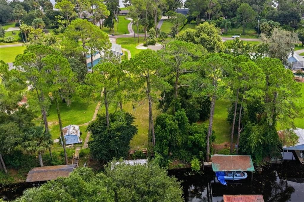 For Sale: $329,900 (2 beds, 1 baths, 1210 Square Feet)