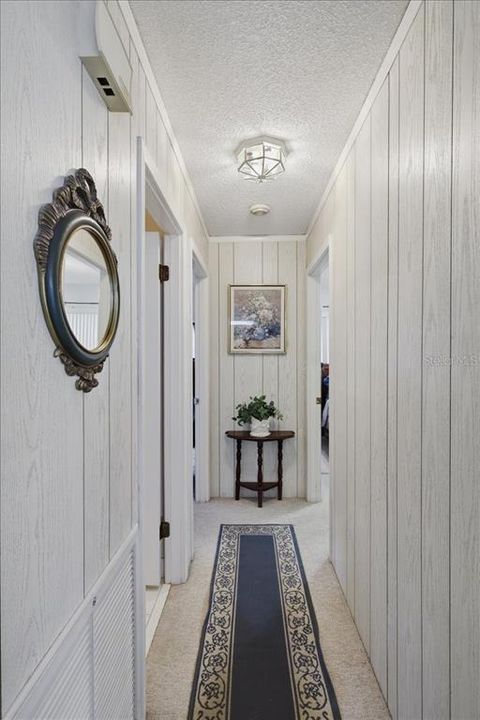 For Sale: $329,900 (2 beds, 1 baths, 1210 Square Feet)