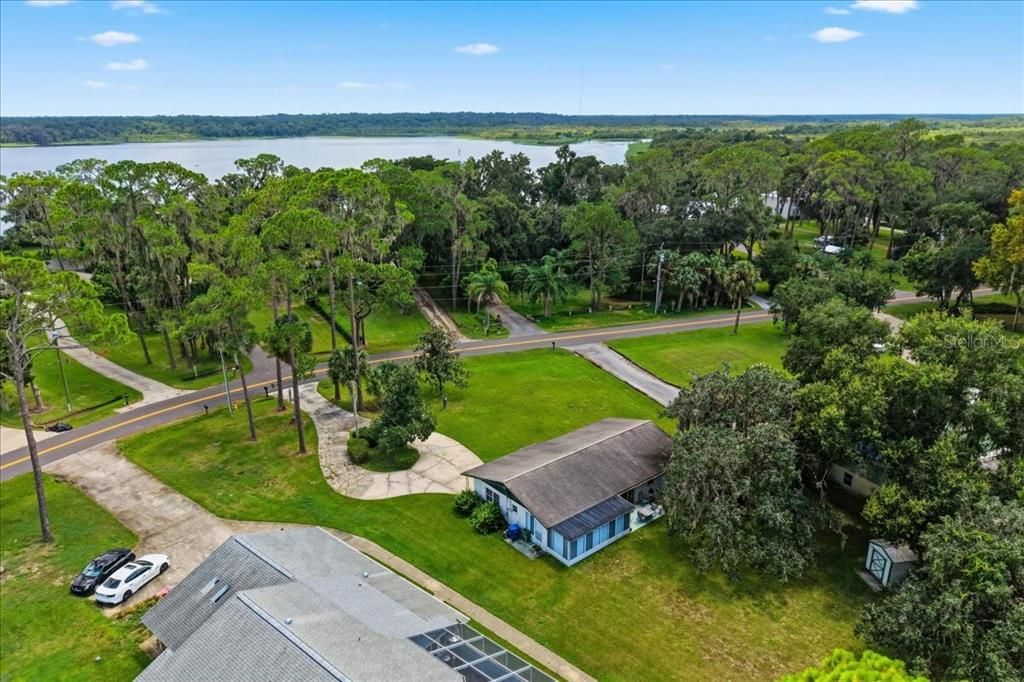 For Sale: $329,900 (2 beds, 1 baths, 1210 Square Feet)