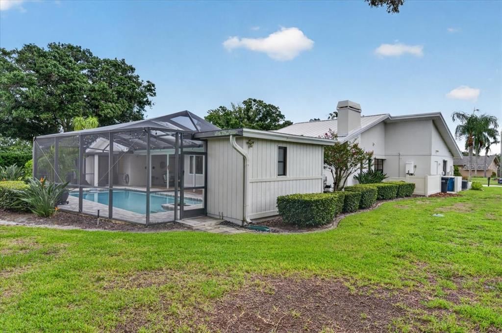 For Sale: $1,200,000 (4 beds, 2 baths, 3154 Square Feet)