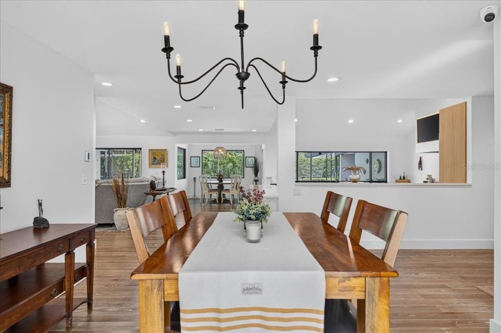 For Sale: $1,200,000 (4 beds, 2 baths, 3154 Square Feet)
